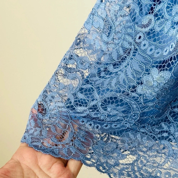 Francesca’s Off the Shoulder Lace Dress - NWT - Size XS - Picture 5 of 13